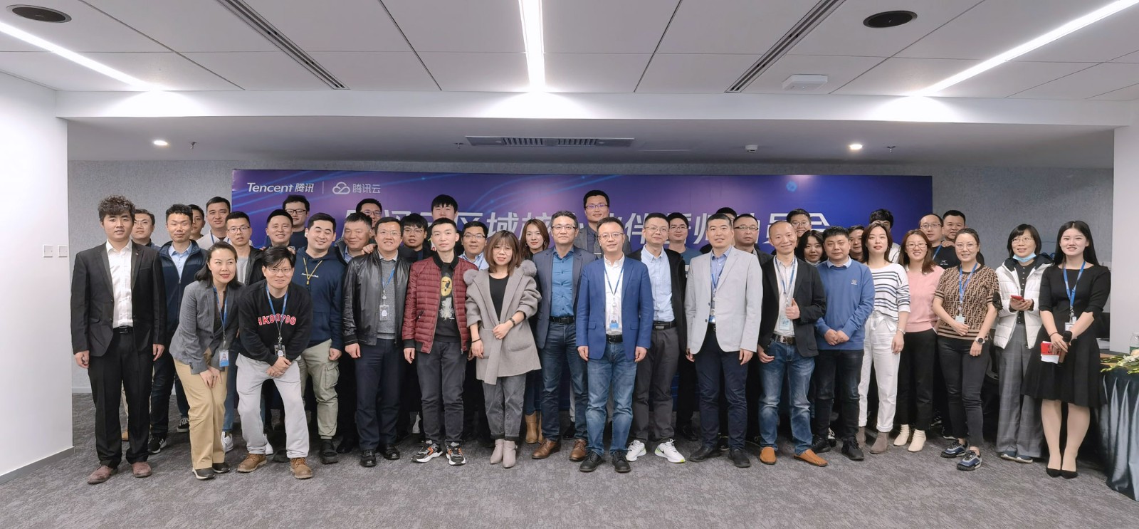 腾讯云&犀牛云深度合作:共同致力企业数字化转型,打造私域流量! 腾讯云&犀牛云深度合作:共同致力企业数字化转型,打造私域流量!