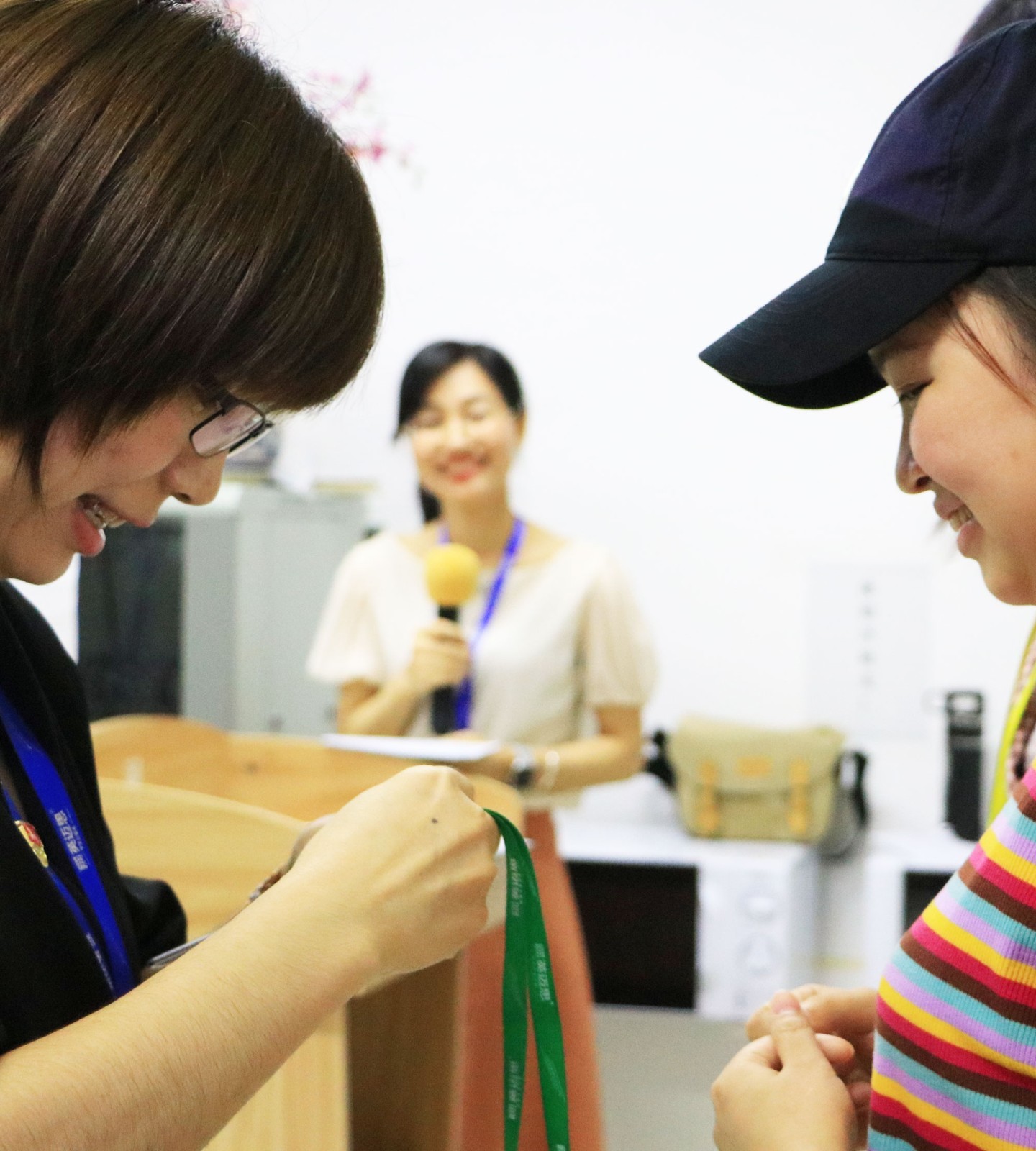 夏日里的黄绿蓝,闪闪耀眼丨记犀牛云2021年第一季度换带仪式! 夏日里的黄绿蓝,闪闪耀眼丨记犀牛云2021年第一季度换带仪式!