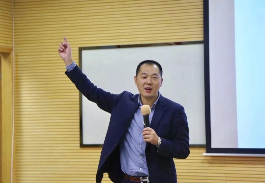 冠军的心、勇敢的心,初心不忘|年会已落幕,而激情还在继续… 冠军的心、勇敢的心,初心不忘|年会已落幕,而激情还在继续…