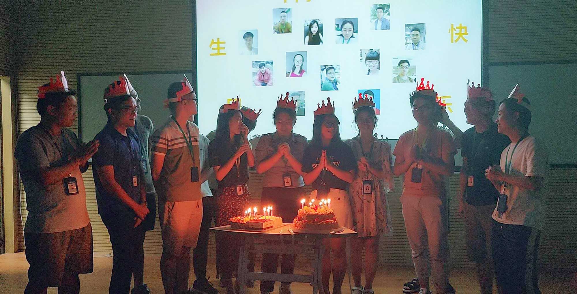 犀牛云解决方案八月生日会, 奋斗的我们,小PARTY,大快乐!,犀牛云解决方案,app项目外包 犀牛云解决方案八月生日会, 奋斗的我们,小PARTY,大快乐!,犀牛云解决方案,app项目外包