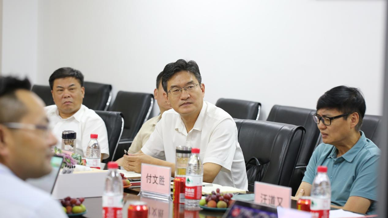 “武鄂同城”正当时,鄂州市市场监管局钟文带队莅临紫虎拜访考察交流 “武鄂同城”正当时,鄂州市市场监管局钟文带队莅临紫虎拜访考察交流