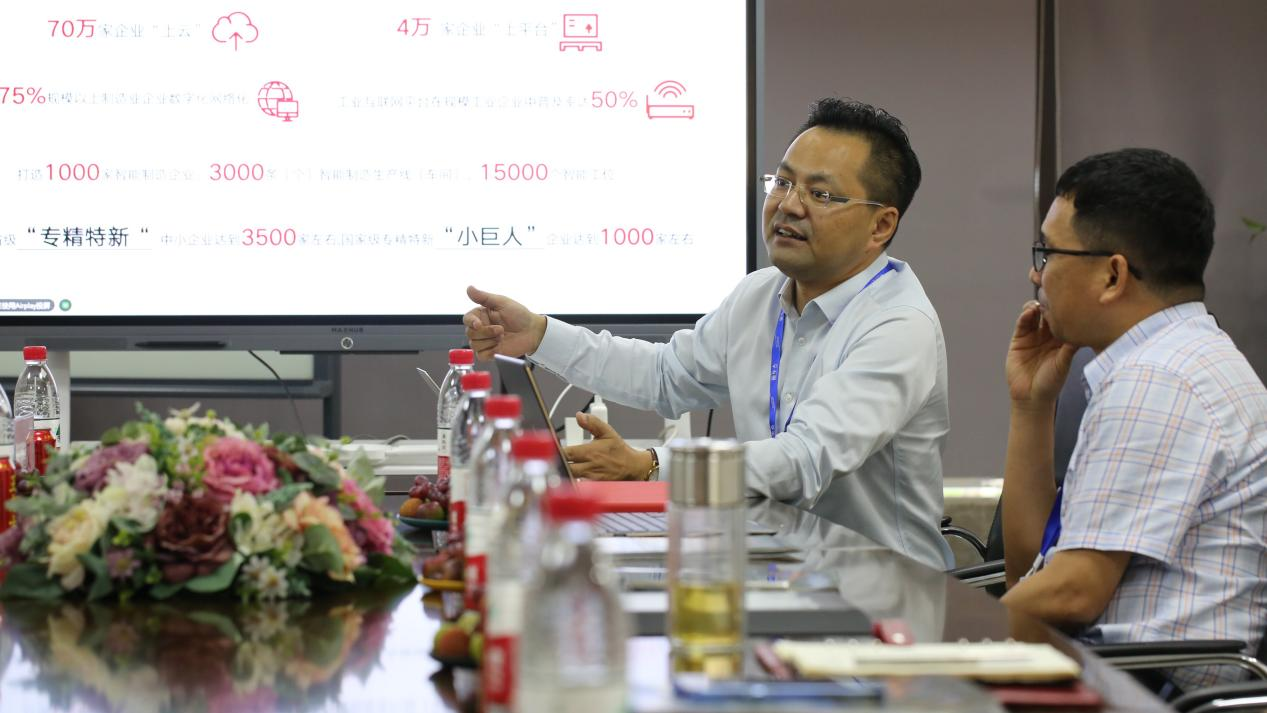 “武鄂同城”正当时,鄂州市市场监管局钟文带队莅临紫虎拜访考察交流 “武鄂同城”正当时,鄂州市市场监管局钟文带队莅临紫虎拜访考察交流